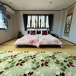 Autumn Leaves Villa 402